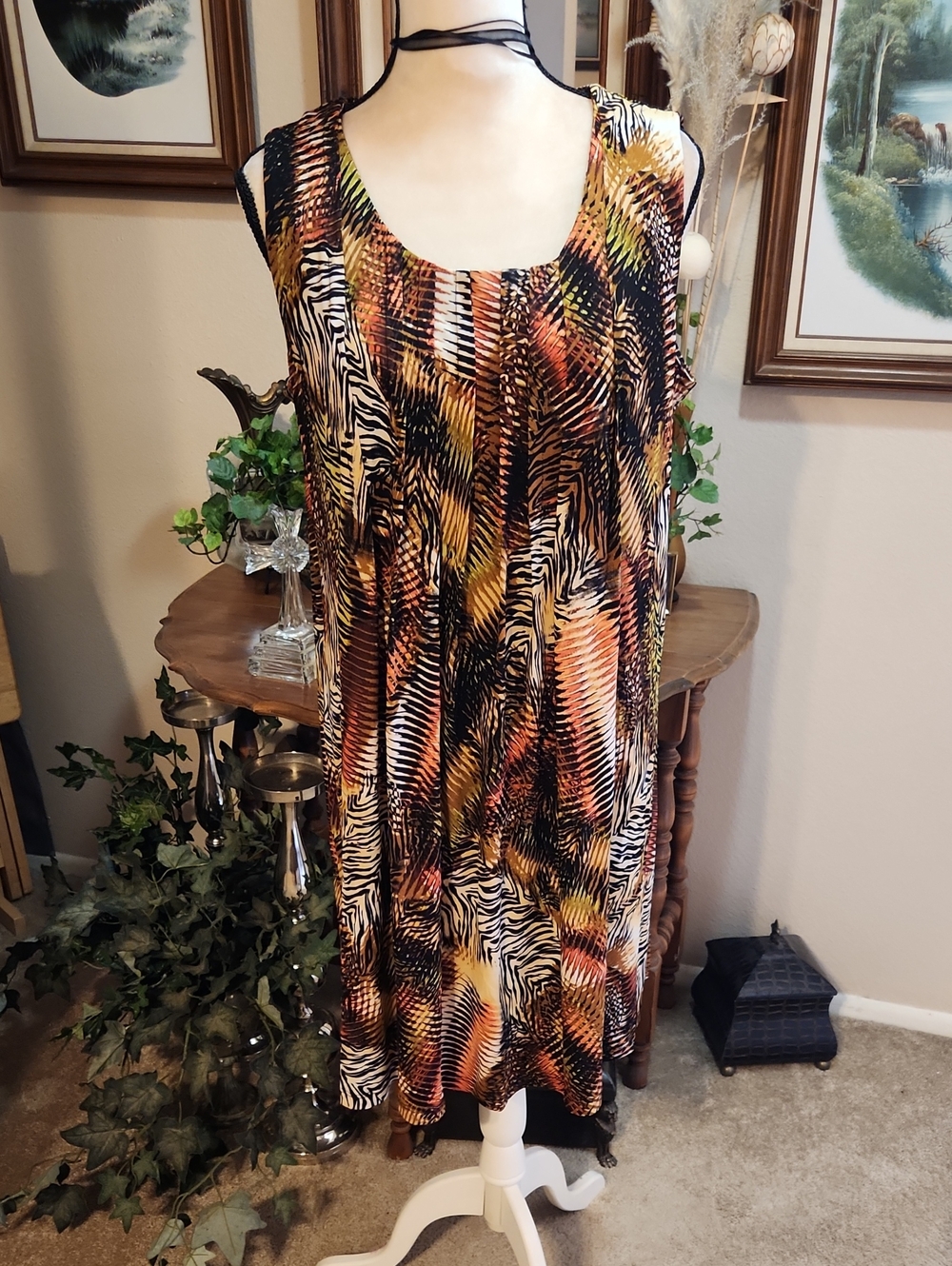 Ronni Nicole Tiger-Print  Dress in Gold and Black